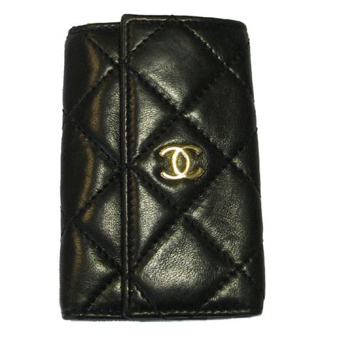 porte clefs chanel|Chanel petite.